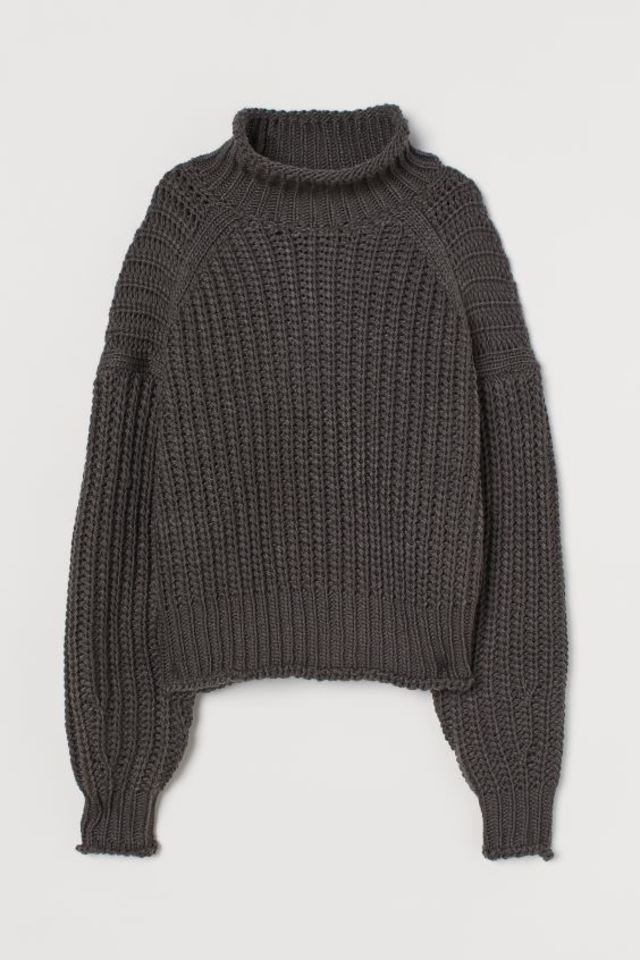 リブニットハイネックセーター