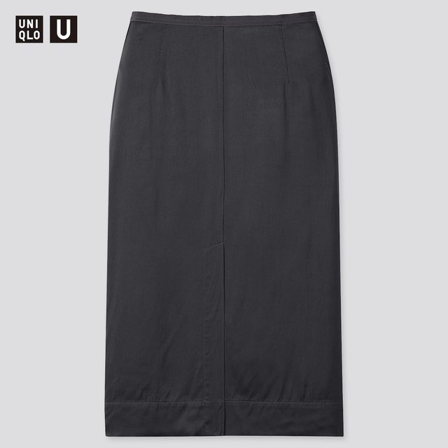 サテンミディスカート