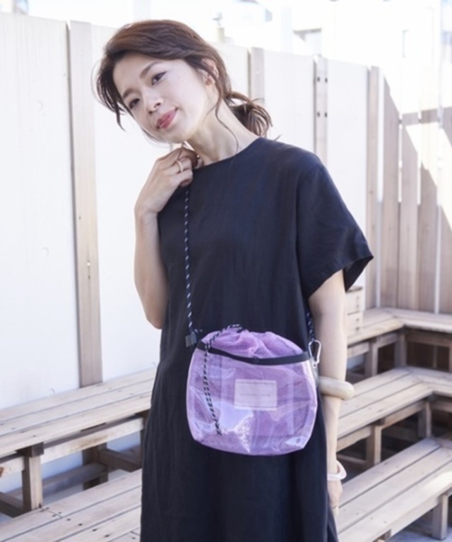 メッシュショルダー