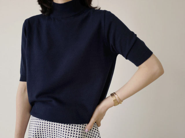 セミハイネック半袖ニット