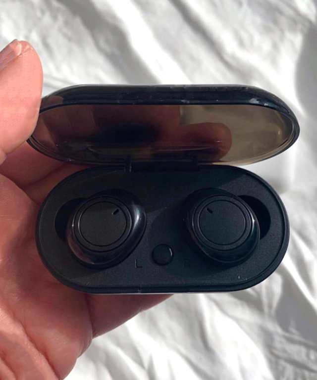 ワイヤレスステレオイヤホン