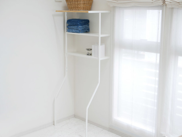 立て掛けランドリーシェルフ