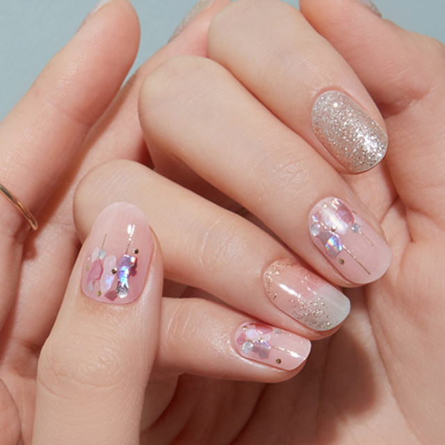 ネイルシール　ピンク海の魔法