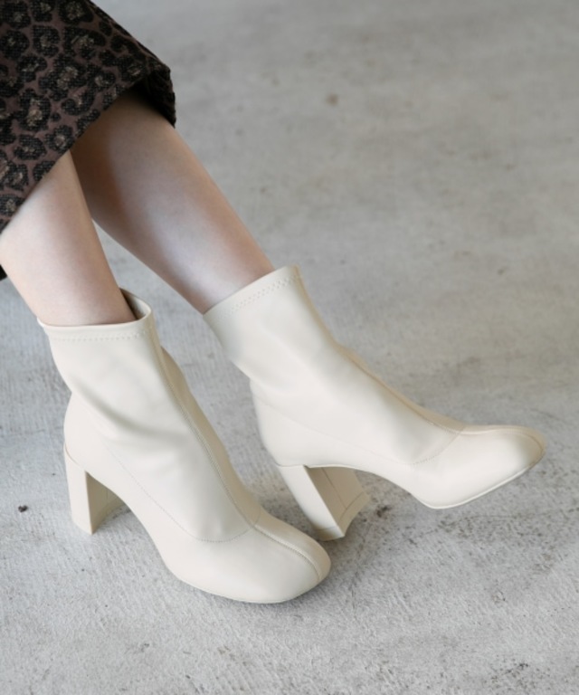 ストレッチヒールブーツ