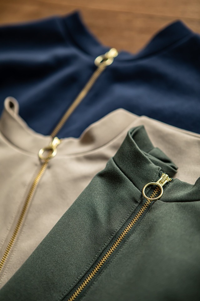 バックZIPボンディングスウェット　カーキ