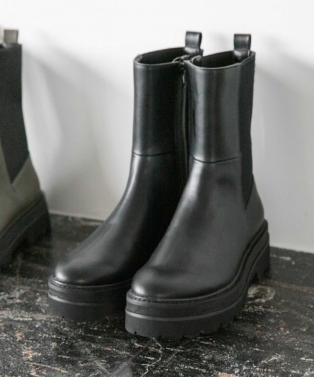 バックゴアブーツ