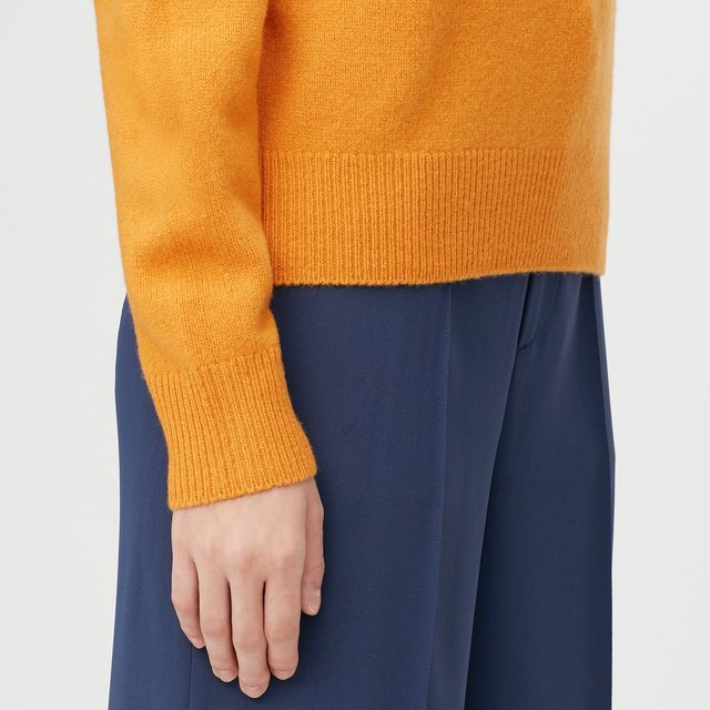 プレミアムラムクルーネックセーター（長袖）