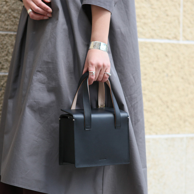 レザー ハンドルボックス ハンドバッグ