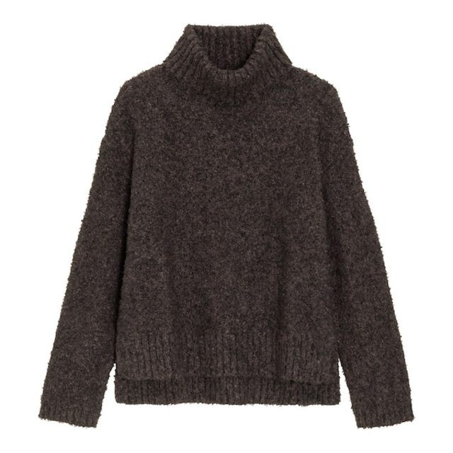 ブークレタートルネックセーター
