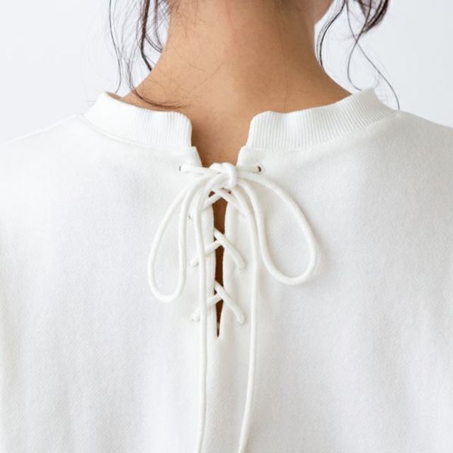 バックレースアップスウェット