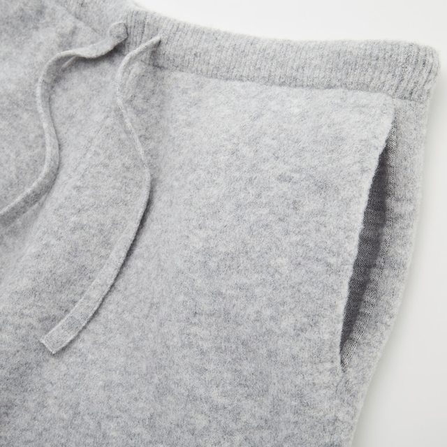 スフレヤーンワイドパンツ