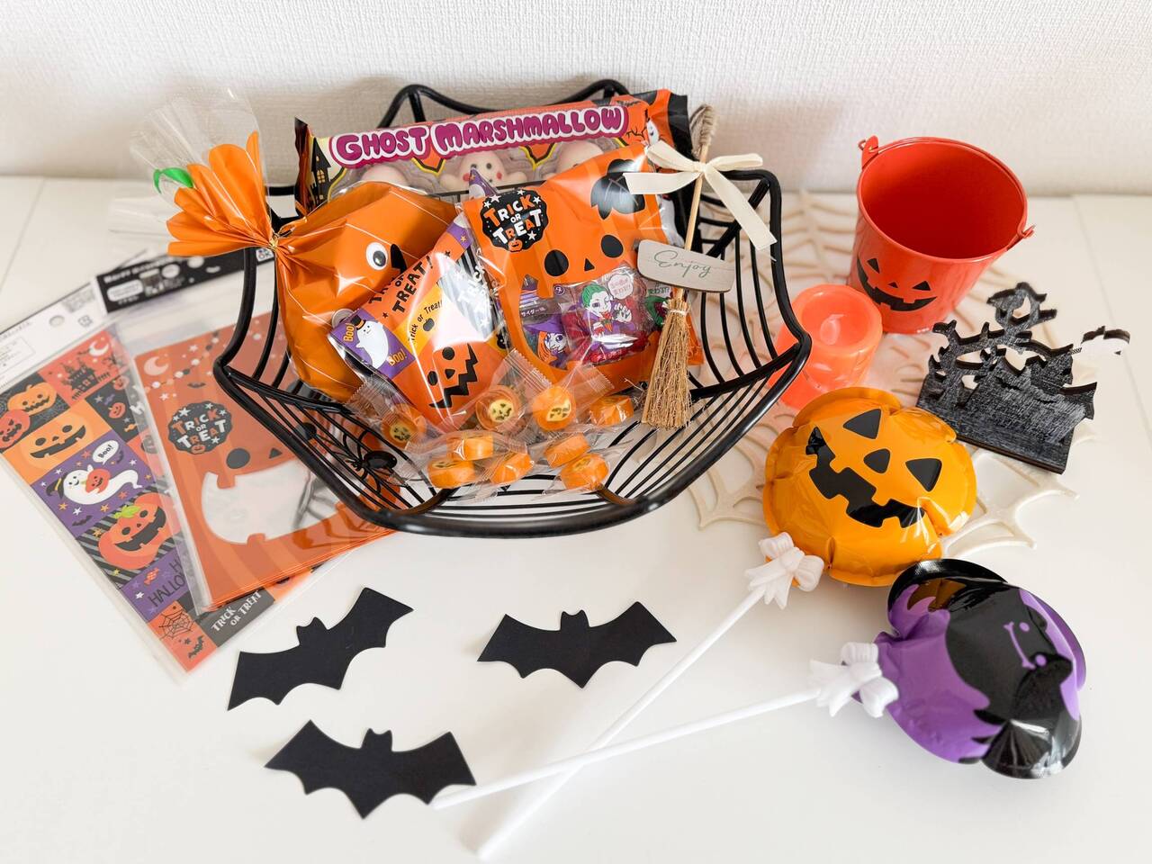 2025年最新］セリアのハロウィン商品38選。新作の飾りや仮装グッズも