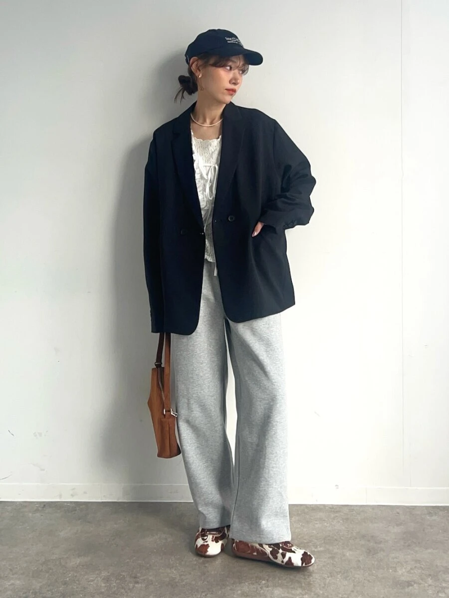 白ブラウスコーデ5